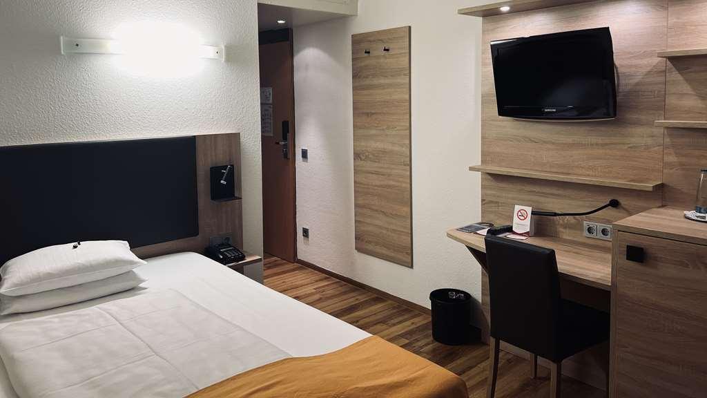 Arvena Messe Hotel Нюрнберг Номер фото