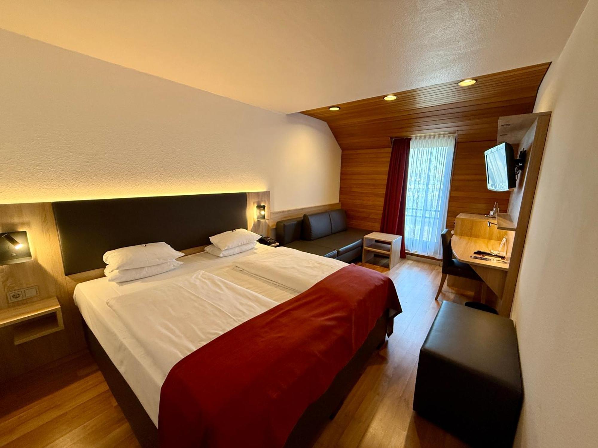 Arvena Messe Hotel Нюрнберг Экстерьер фото