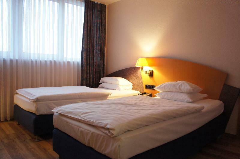 Arvena Messe Hotel Нюрнберг Экстерьер фото